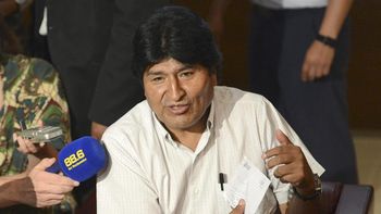 evo morales tambien ofrece asilo politico al topo de la cia evo morales tambien ofrece asilo politico al topo de la cia