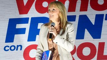 La precandidata por el Frente Amplio, Carolina Cosse, chicaneó al presidente Luis Lacalle Pou por sus dichos sobre el Estado. La precandidata por el Frente Amplio, Carolina Cosse, chicaneó al presidente Luis Lacalle Pou por sus dichos sobre el Estado.