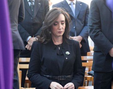 Victoria Villarruel, en el último adiós al papa Francisco.