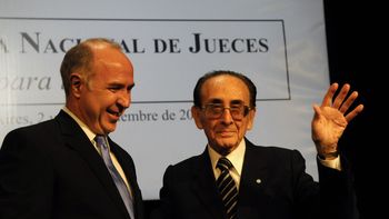 carlos fayt: lo ideal es que la corte tenga 5 miembros carlos fayt: lo ideal es que la corte tenga 5 miembros