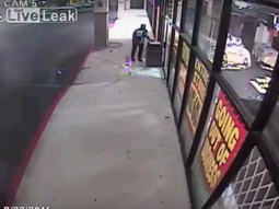 rompio una ventana de un comercio, se robo todo lo que pudo y se fue tranquilo rompio una ventana de un comercio, se robo todo lo que pudo y se fue tranquilo