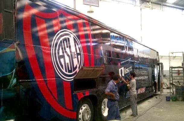 Para captar socios, San Lorenzo lanza el Cuervomóvil