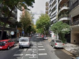 Una joven murió al caer de un 5° piso en Caballito: investigan si se quitó la vida o la mataron