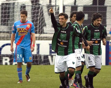 Arsenal recibe a un San Martín necesitado en los promedios