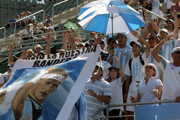 La gente no acompañó al equipo argentino en el debut