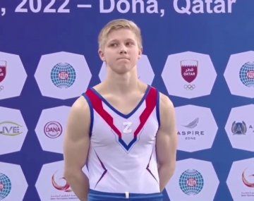El gimnasta ruso del símbolo belicista se defiende