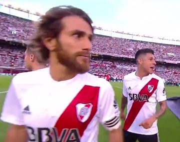 Enzo Pérez y Leo Ponzio explotaron de bronca contra los árbitros: Inventaron el VAR