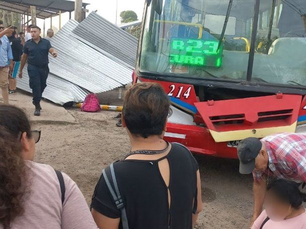 Tragedia en Moreno: una mujer murió atropellada por un colectivo fuera de control en la ruta