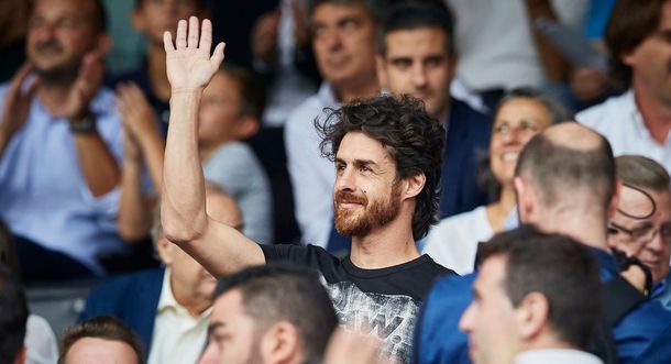 VIDEO: Pablo Aimar fue a ver al Valencia y fue ovacionado por todo el estadio