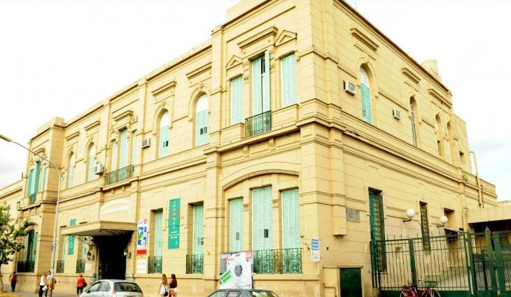 Santa Fe: la edad promedio de pacientes con coronavirus en terapia es de 50 años