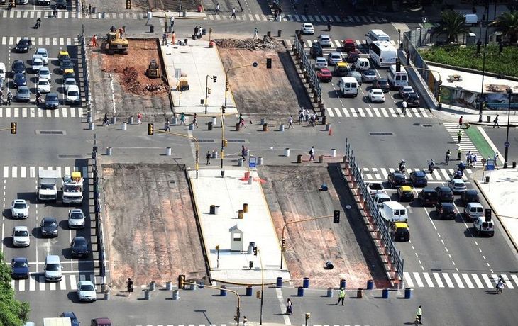 El oficialismo criticó a Macri por no consultarle para hacer el Metrobús