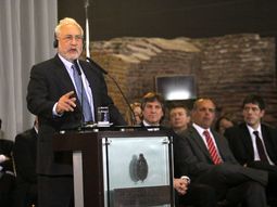 con un fallo a favor de los buitres, se hacen inviables los canjes con un fallo a favor de los buitres, se hacen inviables los canjes