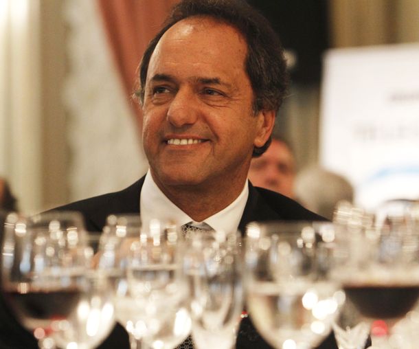 Scioli: Pedimos el voto para completar los objetivos