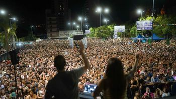 Lomas de Zamora, Federico Otermín, junto a su esposa, la Ministra de Ambiente de la Provincia de Buenos Aires, Daniela Vilar Lomas de Zamora, Federico Otermín, junto a su esposa, la Ministra de Ambiente de la Provincia de Buenos Aires, Daniela Vilar