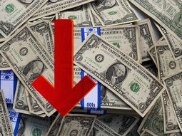 El precio del dólar se sigue alejando de la franja de los 39 pesos. El precio del dólar se sigue alejando de la franja de los 39 pesos.