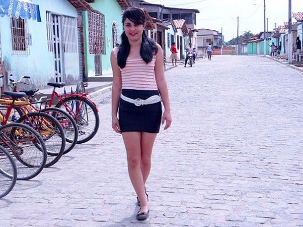 Otra joven brasileña decidió subastar su virginidad