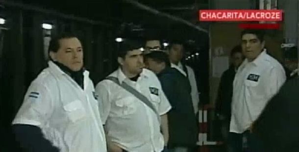 Empleados de seguridad impiden el funcionamiento de la Línea B de Subte