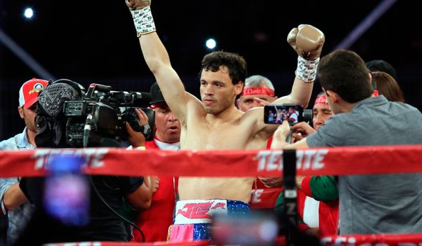 Boxeo: el KO de Julio Chávez Jr. contra Evert Bravo