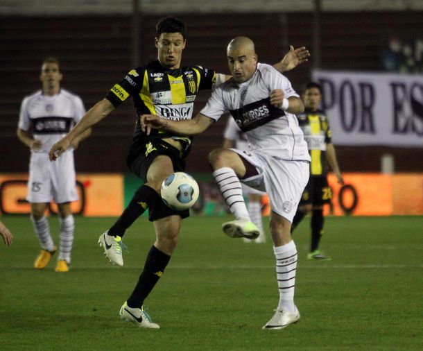 Lanús jugó muy bien y derrotó con mucha facilidad al débil Olimpo