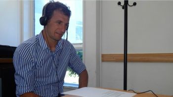 ¿nuevo trabajo? el vasco y los jugadores, los nuevos telefonistas de boca ¿nuevo trabajo? el vasco y los jugadores, los nuevos telefonistas de boca