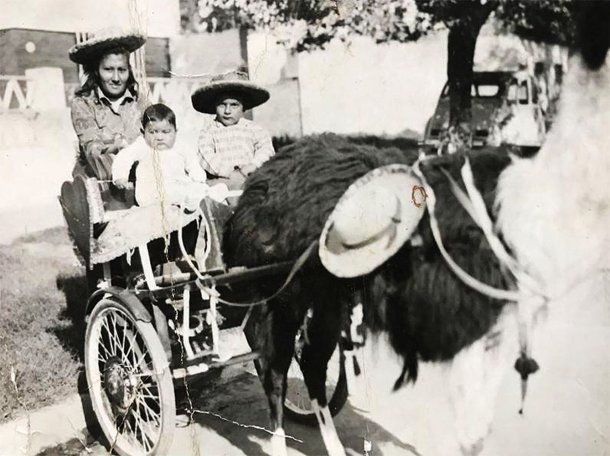 Rosario del Carmen Ramos con los hijos de su primer matimonio, Elías Ismael y Camilo. Rosario del Carmen Ramos con los hijos de su primer matimonio, Elías Ismael y Camilo.