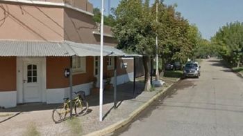 Brutal tiroteo en una comisaría de Luján dejó a un policía y a un delincuente muerto Brutal tiroteo en una comisaría de Luján dejó a un policía y a un delincuente muerto