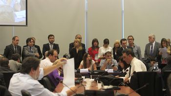 la ucr y pro adelantaron que acompanarian la reestatizacion de trenes la ucr y pro adelantaron que acompanarian la reestatizacion de trenes