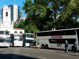 Los micros cortaron todas las avenidad que rodean a Plaza de Mayo Los micros cortaron todas las avenidad que rodean a Plaza de Mayo