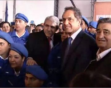 Primer acto de Scioli junto a Aníbal