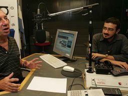 Carlos Bilardo, en su programa de radio Carlos Bilardo, en su programa de radio