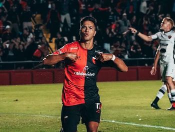 Un diputado celebró el mensaje de Nacho Lago, el futbolista de Colón que presentó a su novio