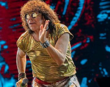 La Mona Jiménez, cantante.