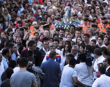 Masiva participación en los festejos por el Día de la Virgen en Tigre