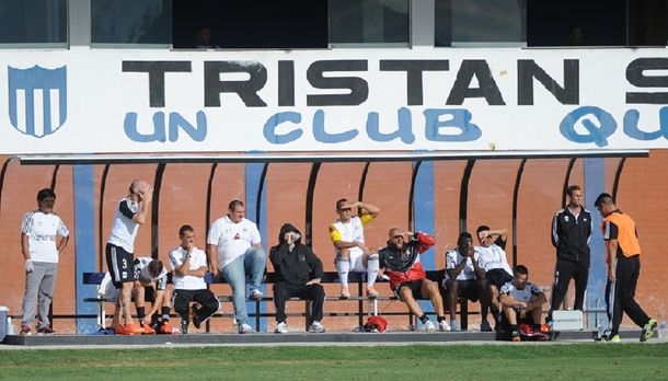 Con un comunicado, la AFA confirmó la vuelta de hinchas visitantes
