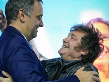 Milei ratificó que no le pedirá la denuncia a Adorni y volvió a tildar de basuras a los periodistas