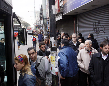 Paro en el Sarmiento: un caos para llegar o volver del trabajo