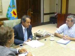 firman traspaso del aerodromo de san antonio de areco firman traspaso del aerodromo de san antonio de areco