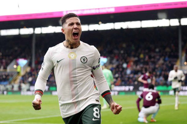 El golazo de Enzo Fernández para abrochar el triunfo del Chelsea ante Burnley