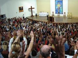 Otra meta de los candidatos de cara al balotaje: captar el voto evangélico