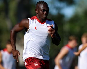 Boca vuelve a la carga por Edwuin Cetré: la maniobra de Riquelme para cerrarlo