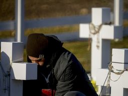 En el Día del Veterano y de los Caídos en la Guerra de Malvinas, Macri recibe a familiares de soldados