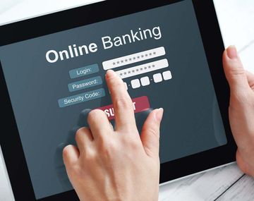 Bancos: filas para comprar dólar ahorro en Home Banking