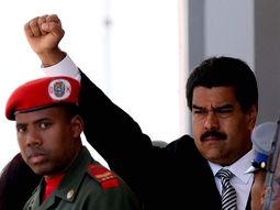 nicolas maduro se estreno en twitter: viva chavez! nicolas maduro se estreno en twitter: viva chavez!