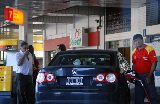Los estacioneros consideran que es difícil bajar el precio de la nafta