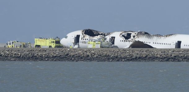 Sobrevivió al accidente aéreo, pero la mataron los bomberos