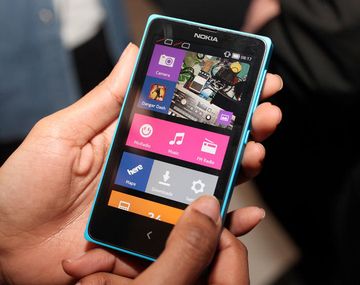 Microsoft presentó un nuevo Nokia con Android