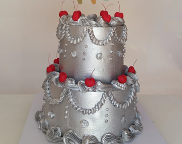 La historia detrás de la tremenda torta del cumpleaños de Tini Stoessel: ¿quién la hizo?