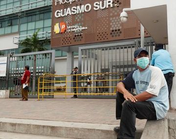 El Hospital General Guasmo Sur de Guayaquil, uno de los centros de asistencia que se vio colapsado por el coronavirus 