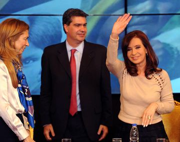 Tras mostrarse con Cristina