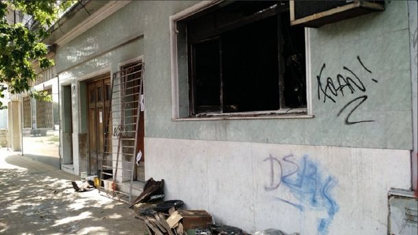 Una anciana murió al incendiarse su casa: su hijo la había atado a la cama